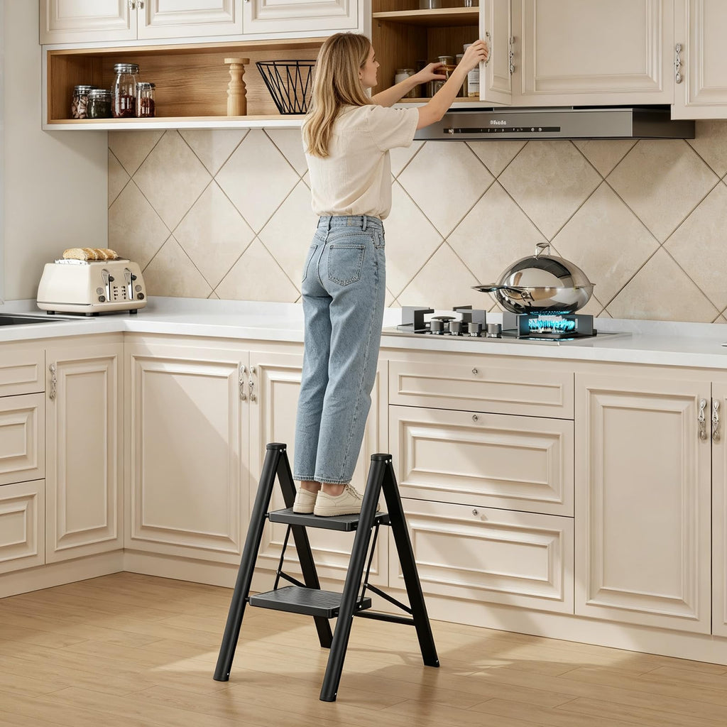 2 Step Folding Ladder with Non-Slip Wide Pedals and Safety Lock, Black O604