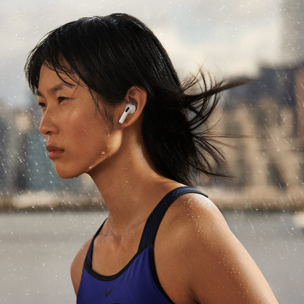 Wireless Earbuds with MagSafe Charging Case Z497872